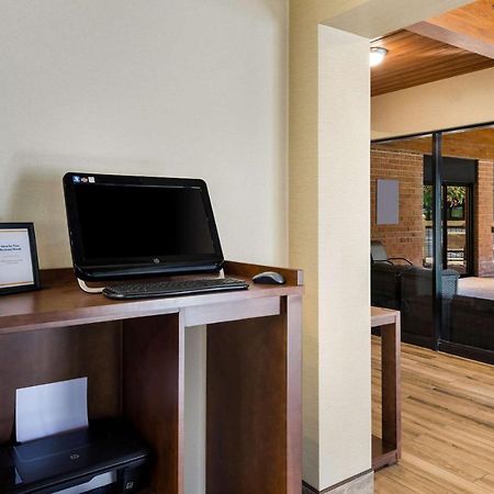 Comfort Inn Virginia Horse Center Lexington Zewnętrze zdjęcie