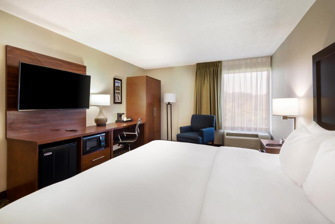 Comfort Inn Virginia Horse Center Lexington Zewnętrze zdjęcie
