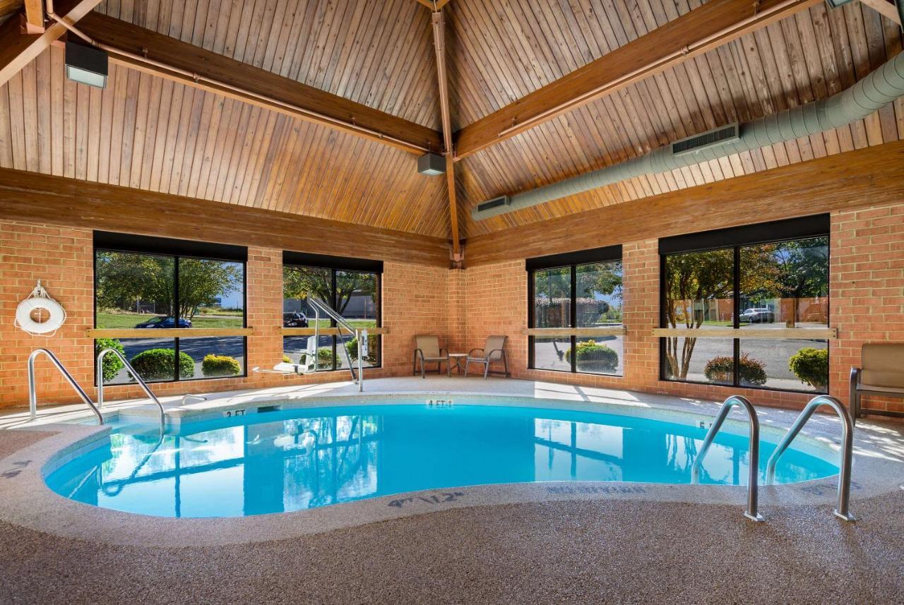 Comfort Inn Virginia Horse Center Lexington Zewnętrze zdjęcie