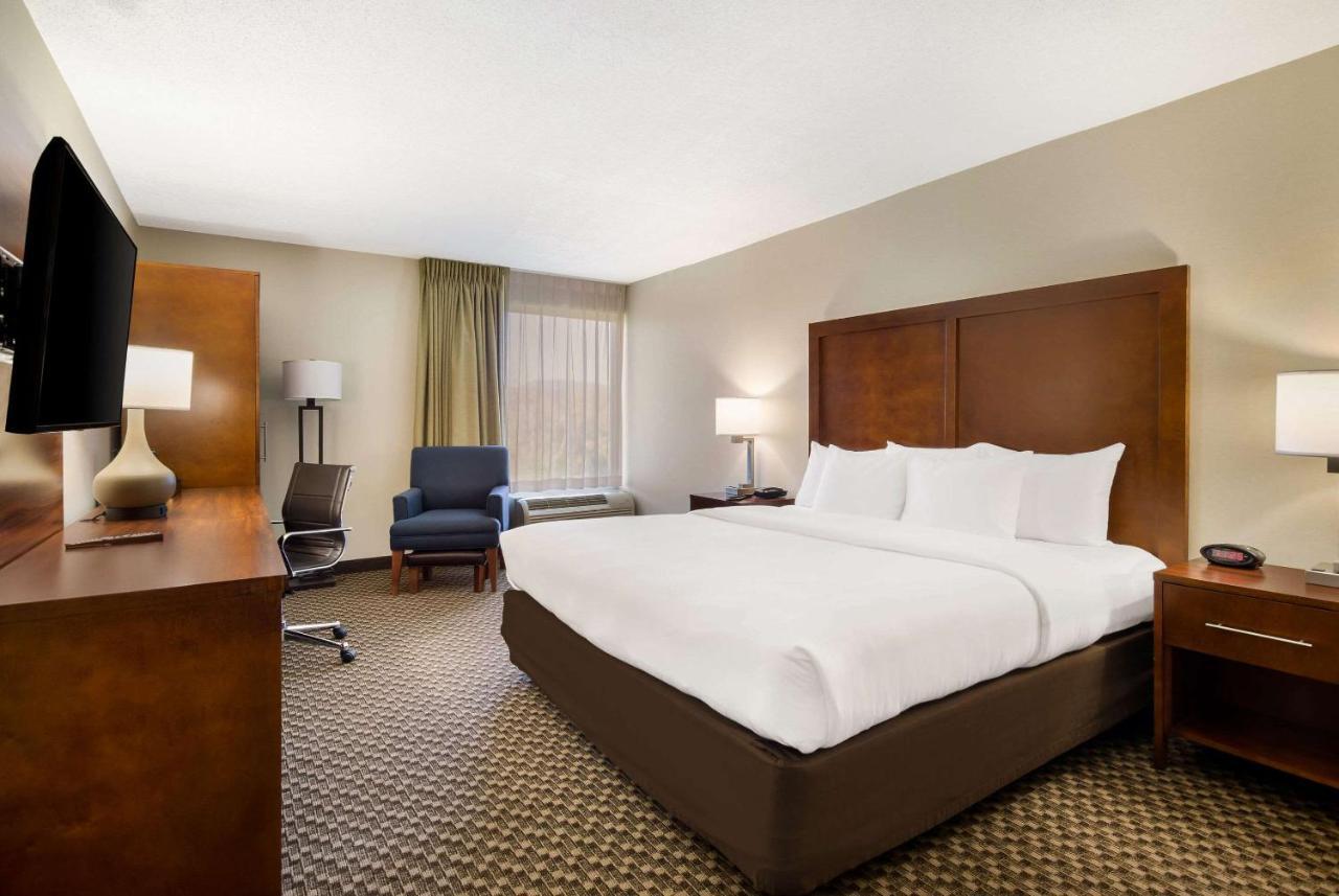 Comfort Inn Virginia Horse Center Lexington Zewnętrze zdjęcie